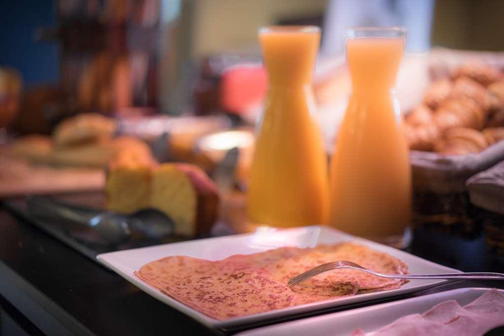 钟楼克莱特伊中央酒店 克雷泰伊 餐厅 照片
